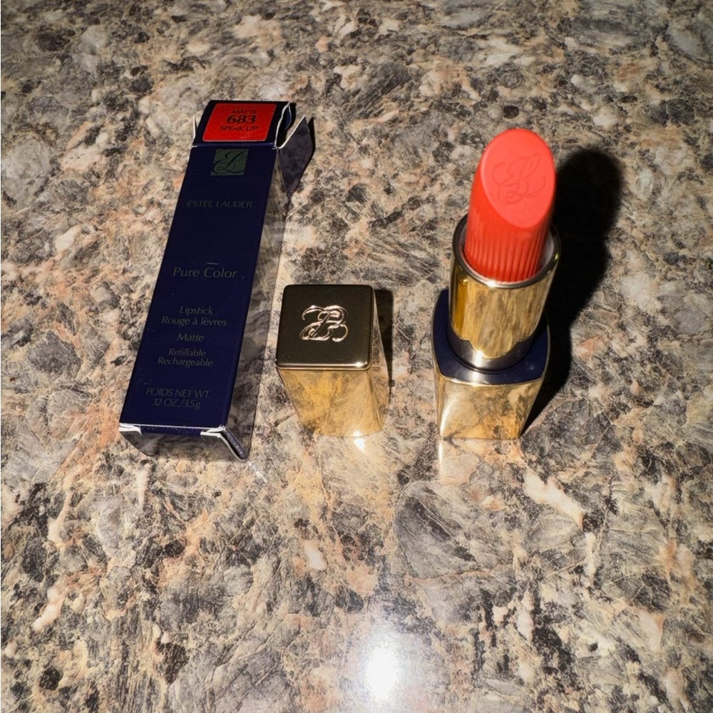 Estee Lauder Pure Color Lipstick Matte - Picture 9 of 9